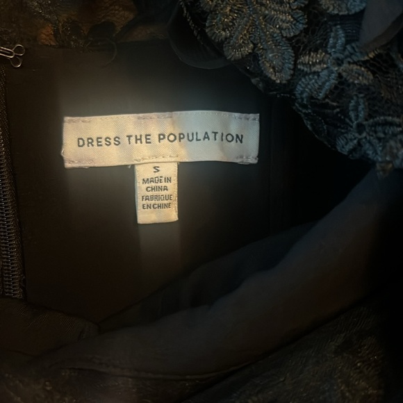 New Dress the Population Mila Dres Long-Sleeve Floral Appliqué Mini Dress - Picture 7 of 8